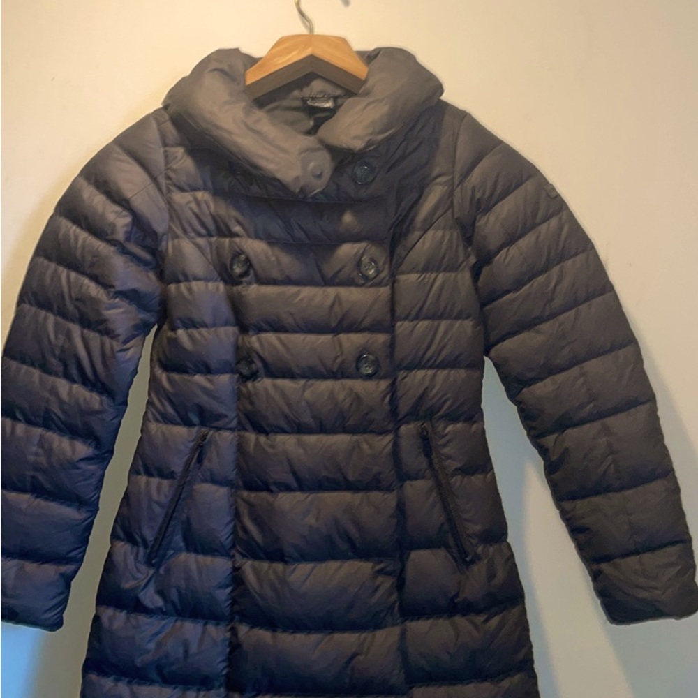 The North Face long down coat. TP/XS